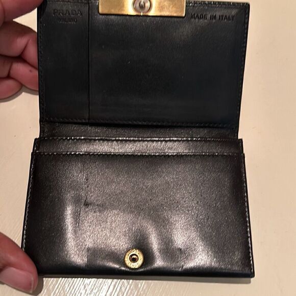 Prada Fold Over Cardholder Black Smooth Leather Gold Logo Classic Minimalist - Picture 5 of 10